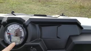 Wife drives a rzr for first time😎🤟