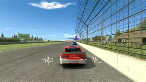 REAL RACING 3 -NASCAR - TOYOTA CAMRY RACING 23 Indianapolis 30 competidores - 8º lugar