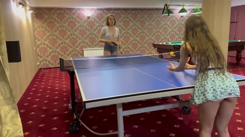 LITTLE PRINCESS vs Renita - Highlights Moments - Women s Table Tennis