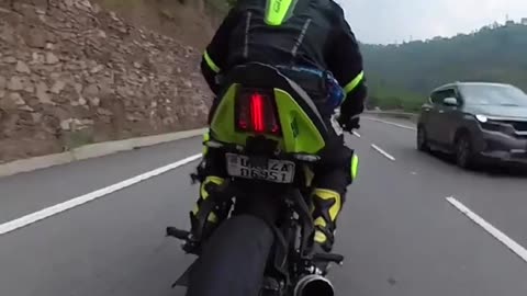 Why do you tilt your bike ? 🤔