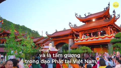 Bạn bè quốc tế bất ngờ khi lần đầu tham gia Đại lễ kỷ niệm Vua Phật Việt Nam đản sinh