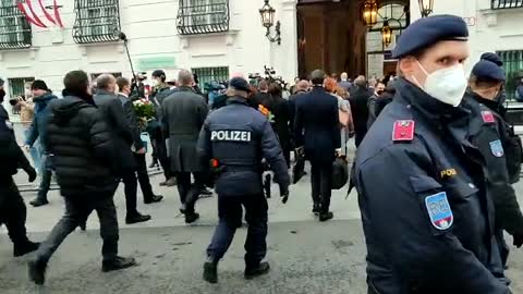 Chancellor Nehammer enters the Hofburg, Vienna