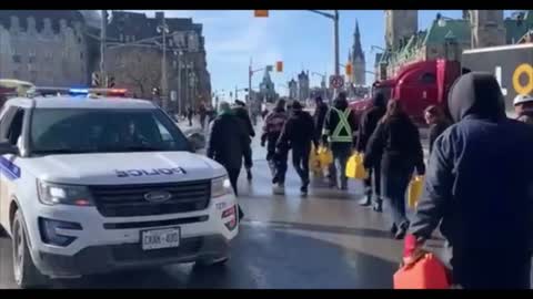 Canada: After Fuel Stolen, Truckers March Fuel Right Passed Cops