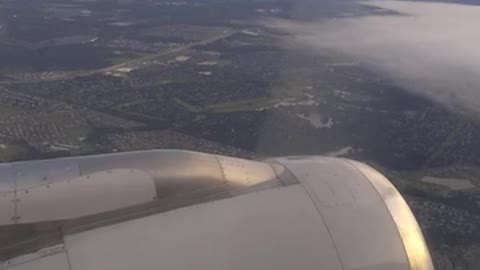 United Airlines Flight 1251 final approach for Houston (IAH)