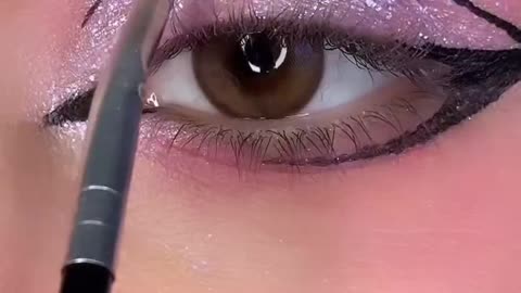 Eye makeup