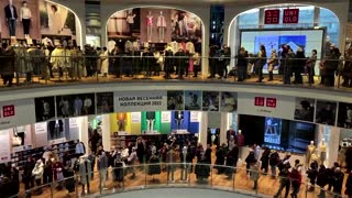 Uniqlo takes U-turn to suspend sales in Russia