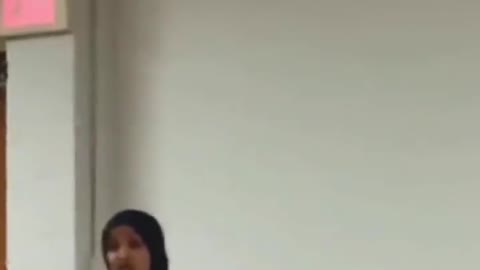 Ilhan Omar screams at audience after getting confronted by an anti-war protester