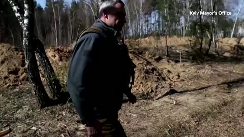 Kyiv mayor's office video shows Klitschko visiting troops