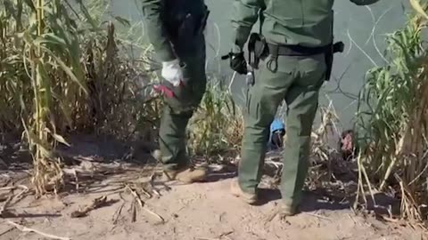 The Thuggish Biden Regime Sent Goons To Cut The Razor Wire Protecting The Southern Border In Texas