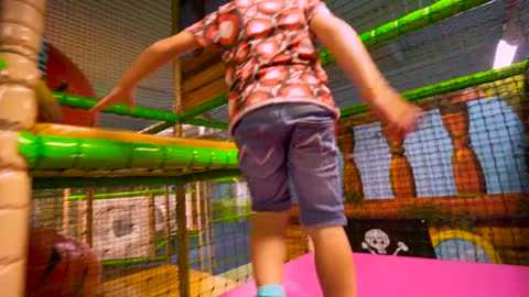 Fun Indoor Playground for Family and Kids at Leo's Lekland