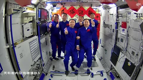 Shenzhou-16 hatch opening