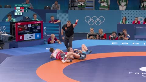 USA's Amit Elor UPSETS No. 1 Tosun Cavusoglu, advances to women's freestyle QFs _ Paris Olympics