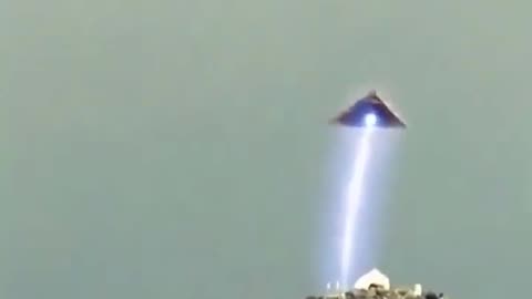 UFOs attack