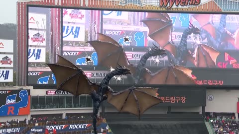 [SKTELECOM 5G]SK TELECOM USES 5G AR TO BRING FIRE-BREATHING DRAGON TO BASEBALL PARK