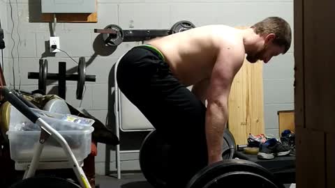 225 towel deadlifts for grip