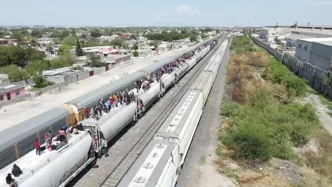 Venezuelans , en route to the US border in Eagle Pass, Texas
