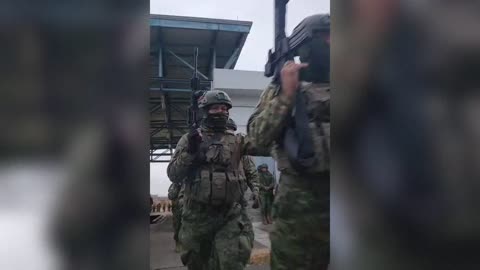 Soldiers enter key Ecuador prison amid war on narcos