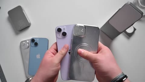The iPhone 15 and iPhone 15 Pro Max are here! Get Your Hands on New Designs!