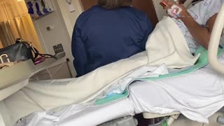 Nurse Passes Out While Patient Is in Labor