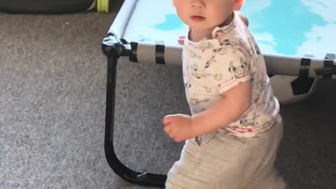 Funny Baby dance