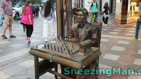 Amazing Living Human Statue | Madrid Spain