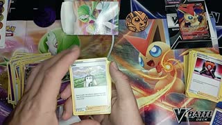 Pokemon Gardevoir V & Victini V Battle deck opening