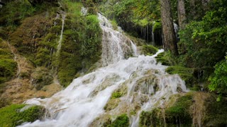 Waterfall in the mountains (NCV)