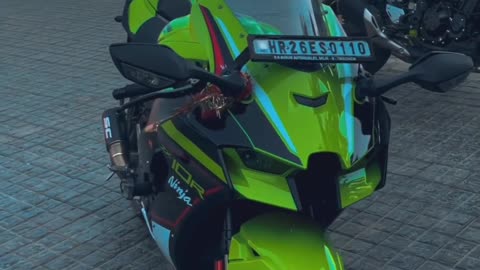 Kawasaki ninja zx10r viral video