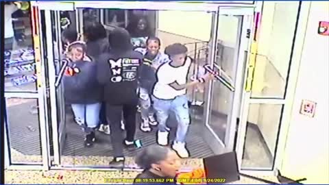 PHILLY TEENS RANSACK MAYFAIR WAWA - Caught On Camera! Breakdown