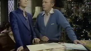 Bing Crosby and David Bowie - Peace On Earth / Little Drummer Boy