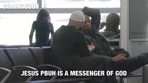 Muslim Praying in Airport Social Experiment!