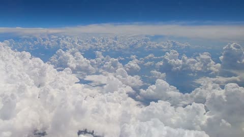 EL PAISAJE MÁS ALLÁ DE LAS NUBES