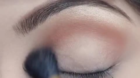 Easy eye makeup tutorial