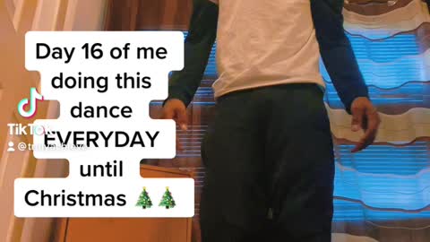 Day 16 of me doing this dance EVERYDAY until Christmas 🎄🎄