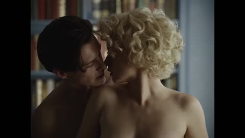 Blonde / Kissing Scene — Norma, Cass and Eddy (Ana de Armas as Marilyn Monroe)