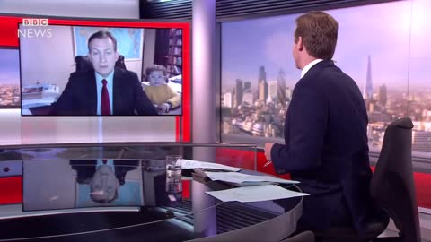 Children interrupt BBC News interview - BBC News