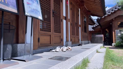 Korean Hanok House Shoe Inserts