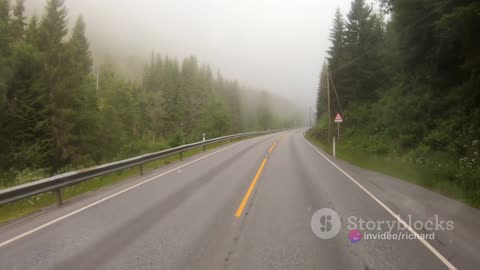 7 Terrifying Haunted Roads in America