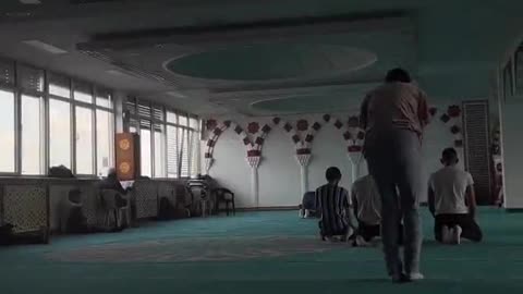 Islamic Video 13/1000 collecting muslims