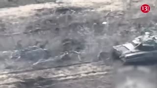 Advancing Russian tank ambushed in Ukrainian positions - it came under heavy fire