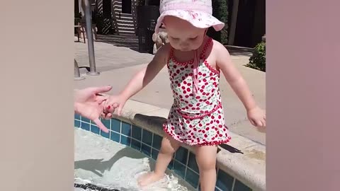Funniest Moment Go Swimming Of Baby - Funny Baby Videos (1)