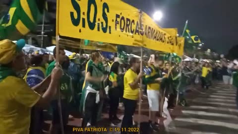 PATRIOTAS PEDINDO FORÇAS ARMADAS SALVEM O BRASIL NO QG DO IBIRAPUERA-SP