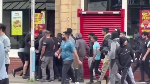 Groups Of Muslim Men Riot Throughout The UK In Shocking Clip