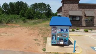 2022 Still Boxed NEW Kooler Ice IM1500 Bagged Ice and Filtered Water Vending Machine For Sale