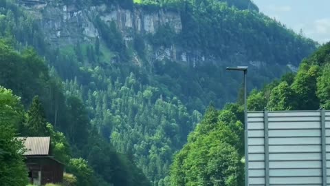 Road paradise… Lauterbrunnen🇨🇭 🎥