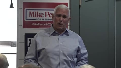 Mike Pence holds meet and greet in Iowa