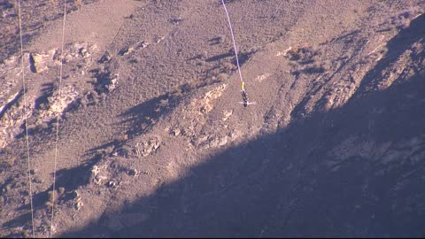 NEVIS BUNGY JUMP - NEW ZEALAND