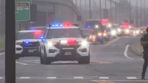 Donald Trump indicated : Former Presidents motorcade arrives to Newark NJ