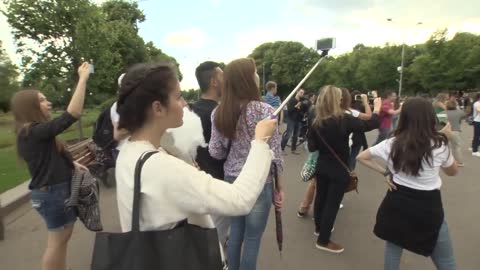 Game of Thrones flash Mob in Moscow