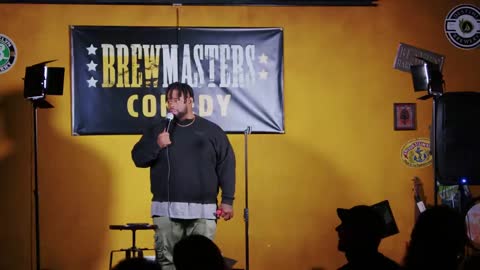 Black Comedian Roasts Pro-BLM Heckler In The Crowd